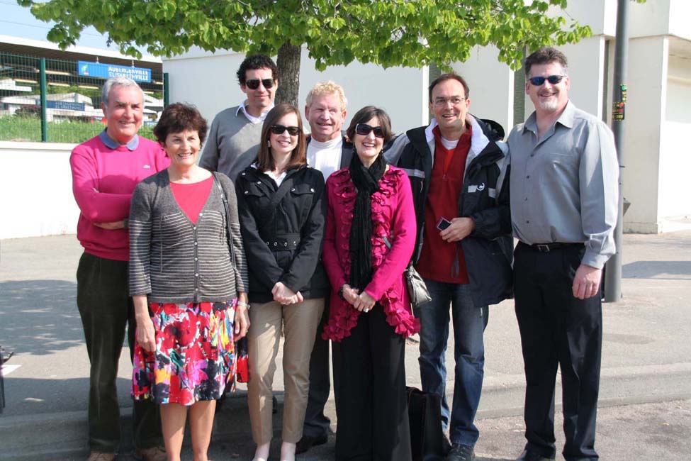 Photo de famille  l'endroit o le Sergent Mellody a t art par l'arme allemande