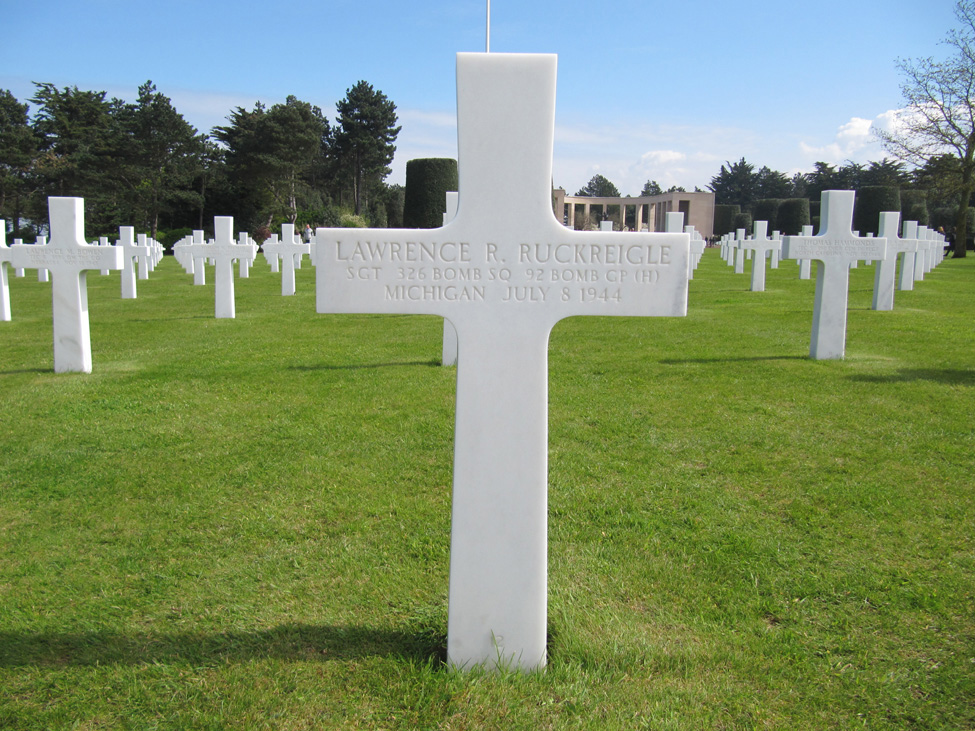 Grave of Lawrence R. Ruckreigle